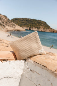grande pochette raphia plage