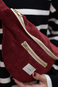 Sac banane rouge foncé Sofia Recitem - accessoires de voyages responsables